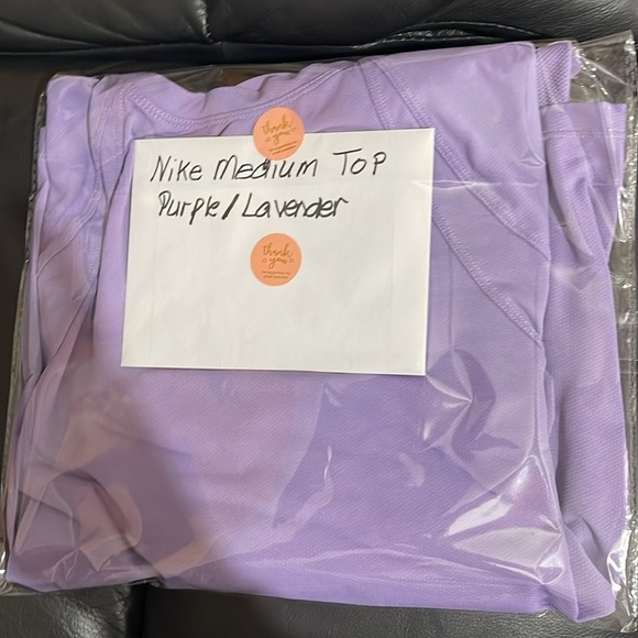 Nike Purple/lavender short Sleeve Top, nylon material NWOT TAG PULL - Picture 10 of 11